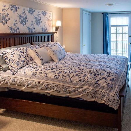 Hudson Manor Bed & Breakfast Watkins Glen Exteriör bild