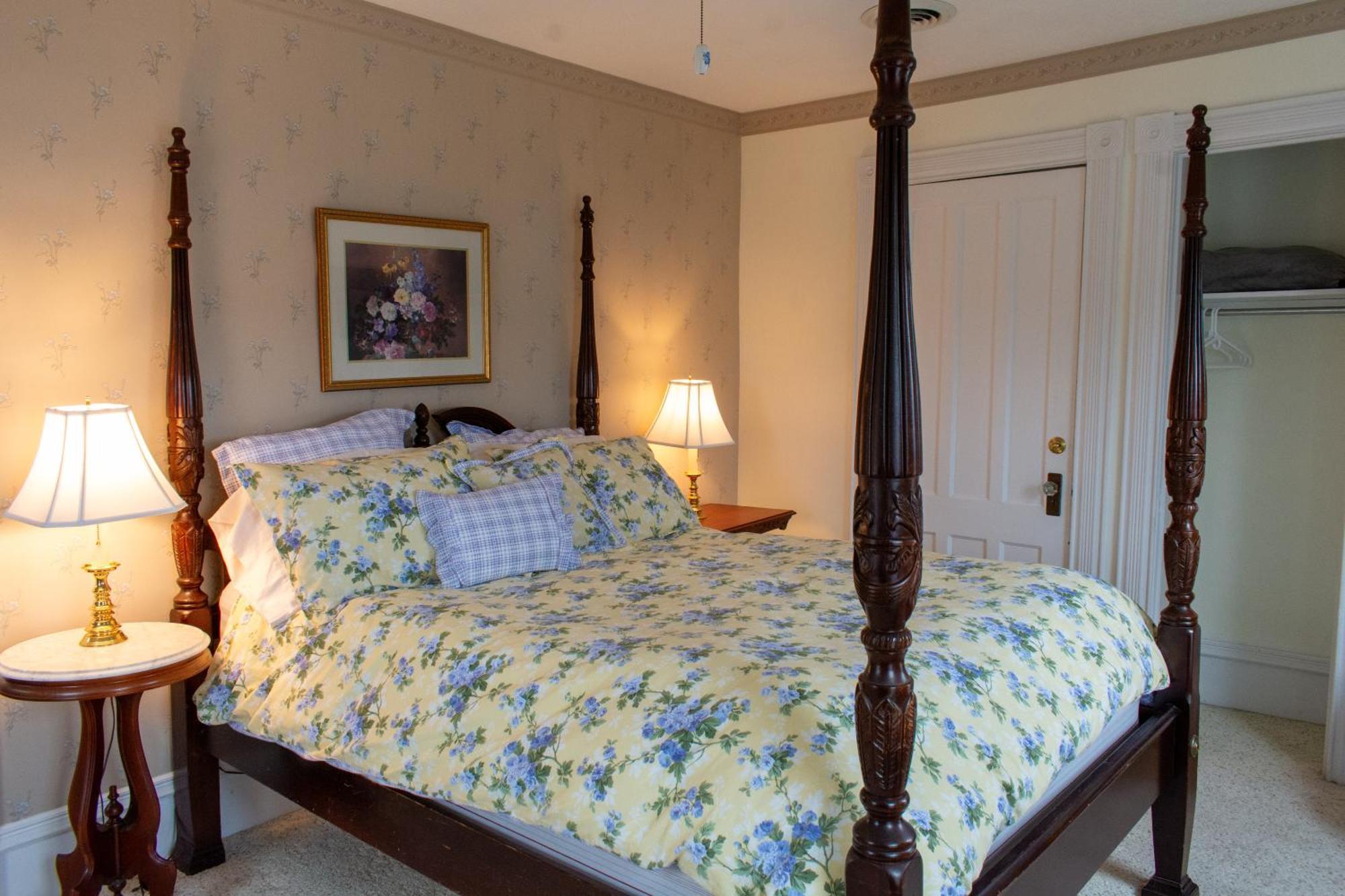 Hudson Manor Bed & Breakfast Watkins Glen Exteriör bild