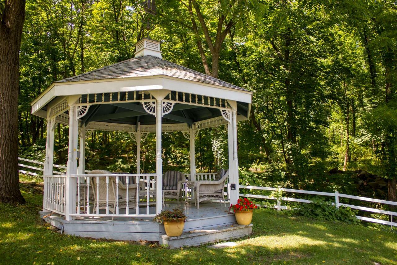 Hudson Manor Bed & Breakfast Watkins Glen Exteriör bild